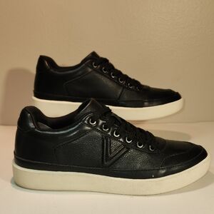 Vionic women's Black Leather Sneakers
